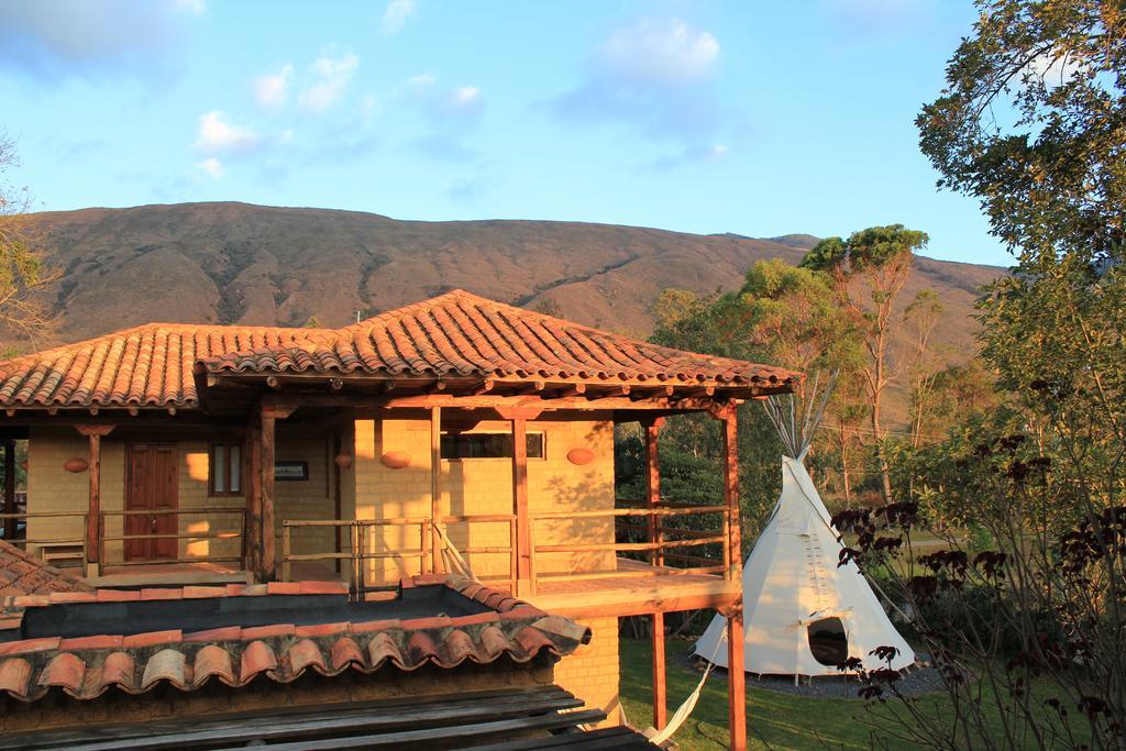 Hostal Casa Del Arte Robles Esterno foto