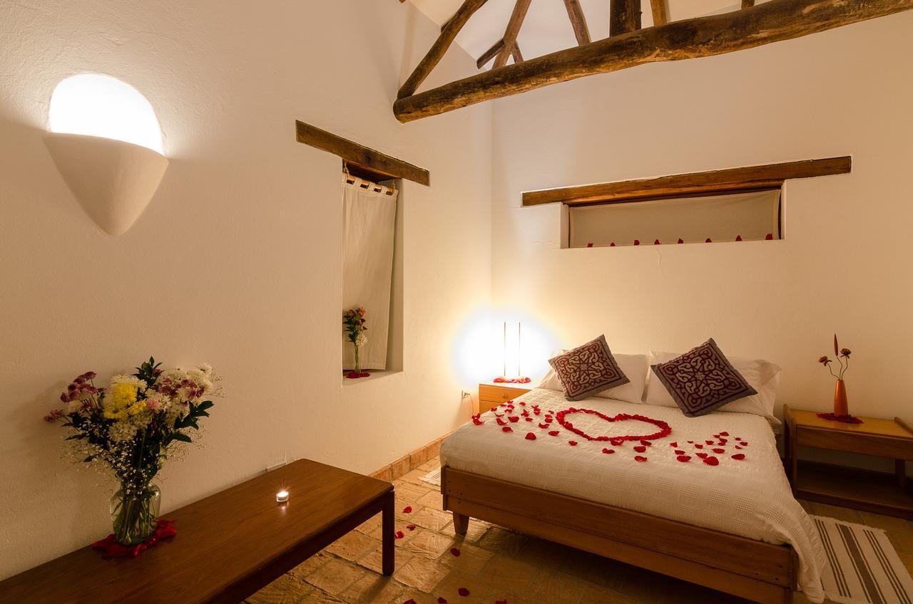 Hostal Casa Del Arte Robles Esterno foto